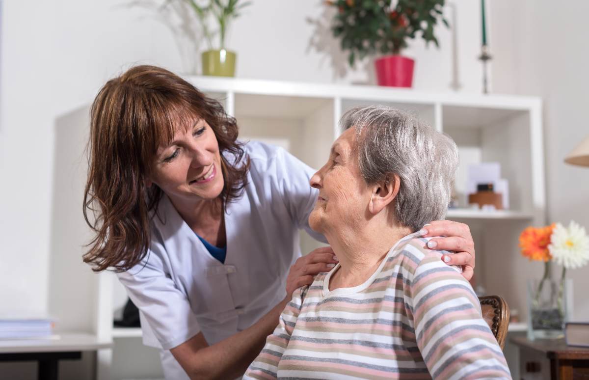 Si tienes más de 65 años y no tienes seguro de salud, o buscas uno para tus padres o abuelos, te interesa leer lo que te contamos.