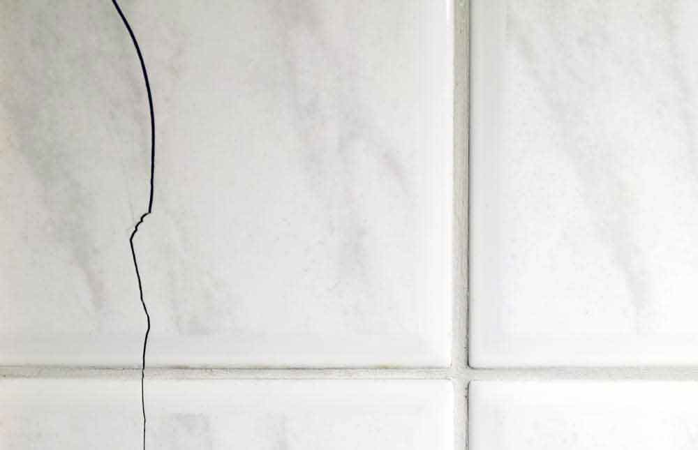 ¿El seguro de hogar cubre la rotura de azulejos?