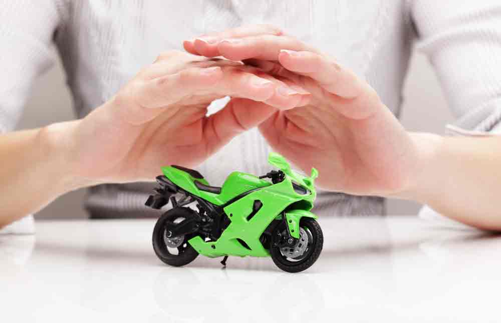 Si vendo una moto qué pasa con el seguro