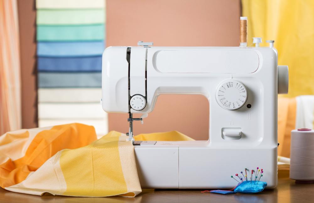 Si eres de esos manitas con la costura, una máquina de coser tiene que estar entre tus objetos de culto. ¿Has pensado qué pasaría si se te estropea?