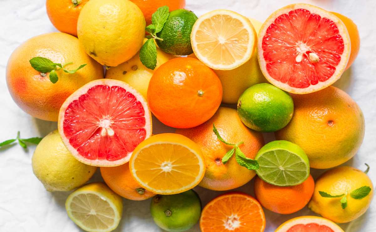 Si sufres hipotiroidismo, ya sabes que debes cuidarte un poco más de lo habitual. ¿Pueden ayudarte algunos alimentos? ¿Los hay prohibidos o perjudiciales? Descúbrelo aquí.