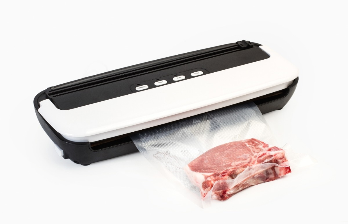 Tanto si disfrutas de la cocina como si no, tener una envasadora al vacío en casa hará que cambies tu forma de ver la preparación de tus platos.