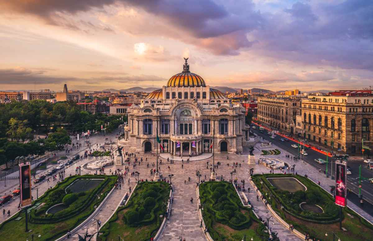 México es uno de los imprescindibles a la hora de buscar playas paradisíacas, buena gastronomía y cultura. Conócelo de la mano de un buen seguro de viaje.