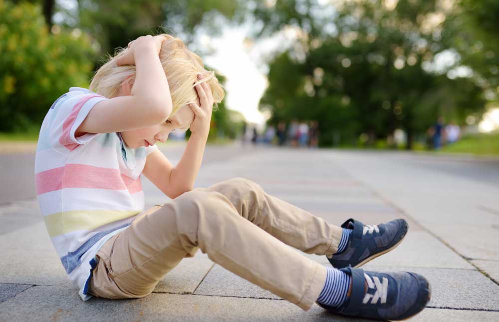 Cómo actuar ante un golpe en la cabeza en niños