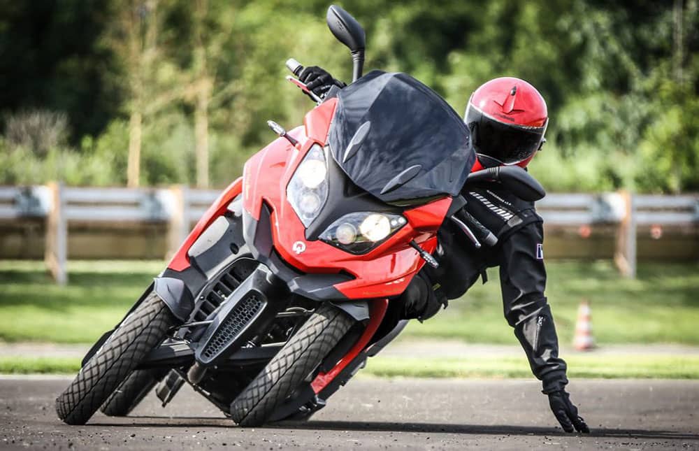 Ventajas e inconvenientes del scooter de cuatro ruedas