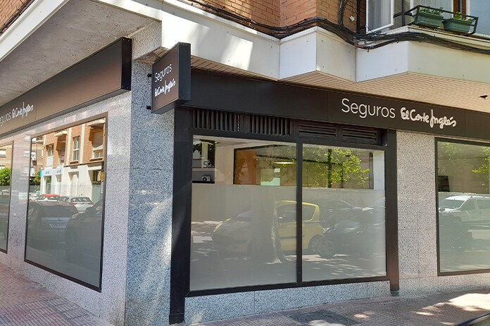Oficina de El Corte Inglés Seguros Calle Brihuega, Alcalá de Henares 
