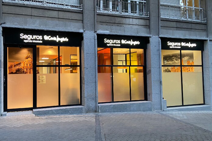 Oficina de El Corte Inglés Seguros Calle Brihuega, Alcalá de Henares 
